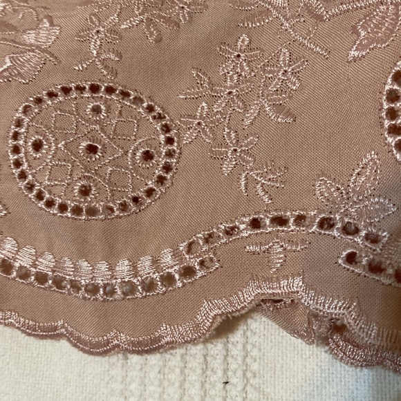 LOVE STICH ROSE COLORED EMBROIDERED BLOUSE - Picture 9 of 10